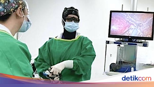 Teknik Bedah Minimal Invasif di Oncology Center Mayapada Hospital