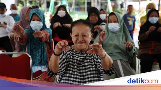 Melihat Pelayanan Masyarakat Lanjut Usia di Posyandu Lansia